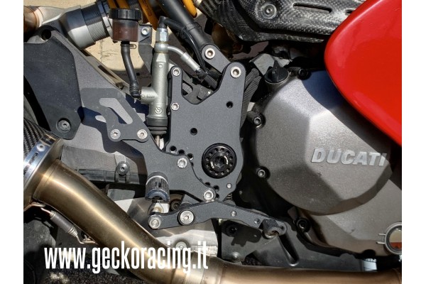 Pegs Accessories Ducati SuperSport 939