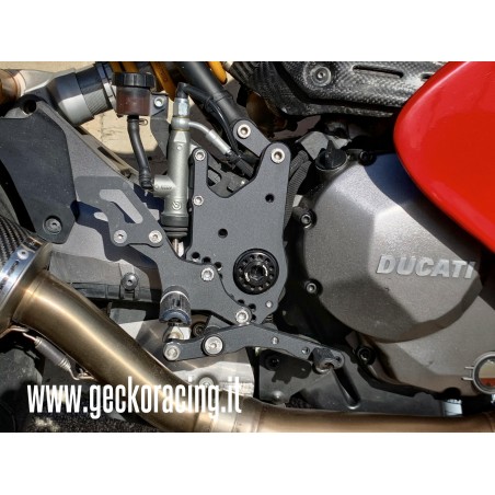 Comandi arretrati Pedane Ducati SuperSport 939