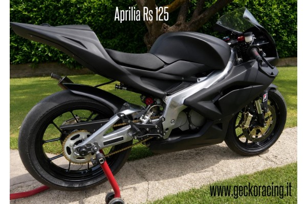 Pedane arretrate regolabili per Aprilia Rs 125
